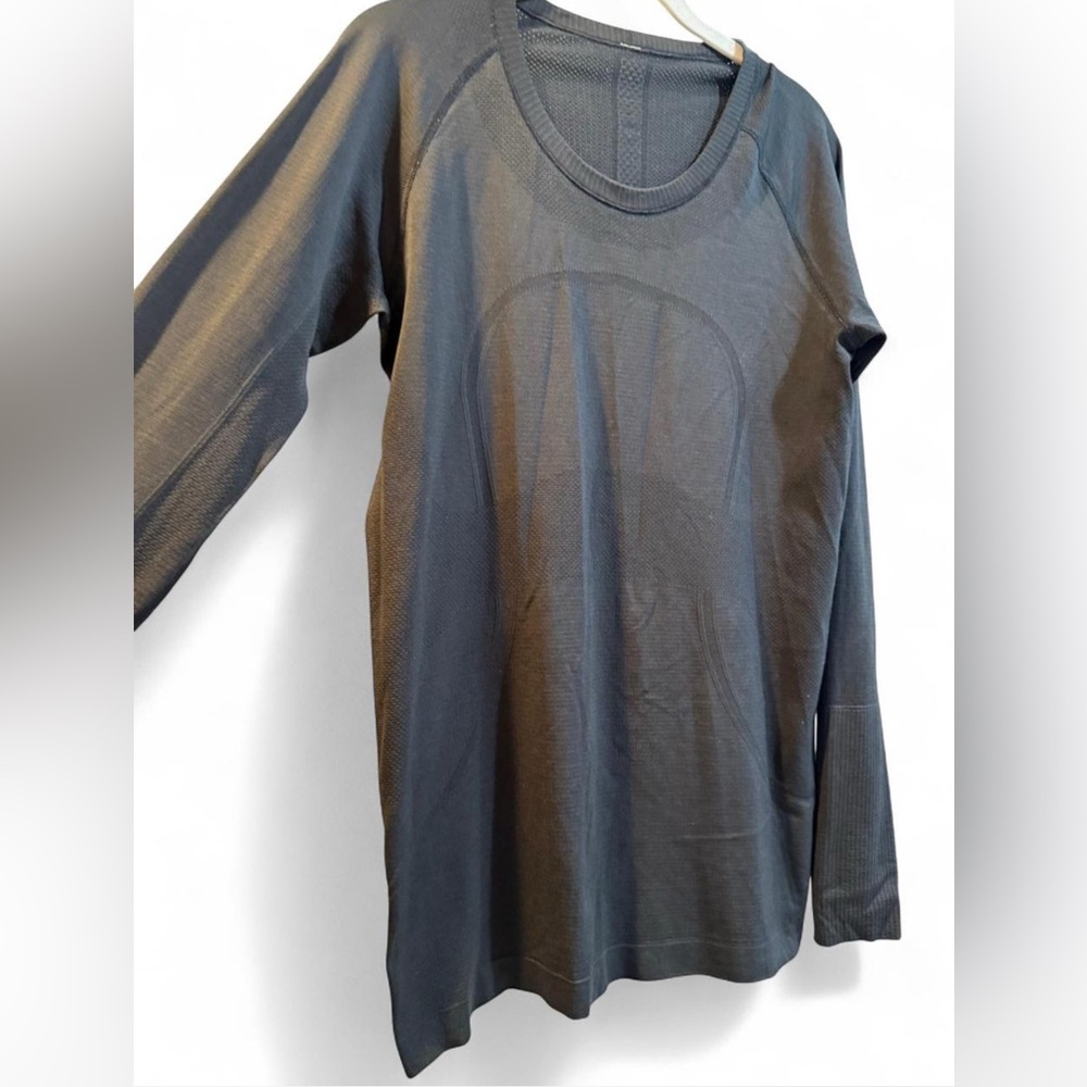 Lululemon Swiftly Tech Long Sleeve Shirt